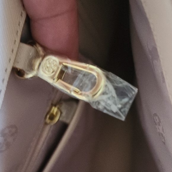 Tory Burch Blush Saffiano Leather Tote Bag Dust Bag Included - Picture 11 of 15